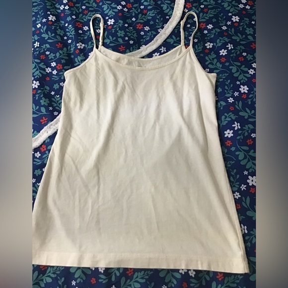 Ann Taylor Tops - Women’s size extra small Ann Taylor loft spaghetti strap camisole cream color cc